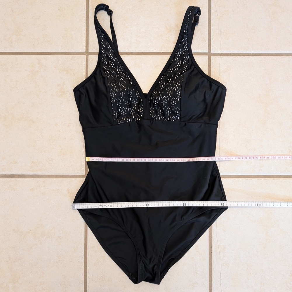 Y2K Krista One Piece Eyelet Detail Swimsuit Size 16 - Picture 6 of 13